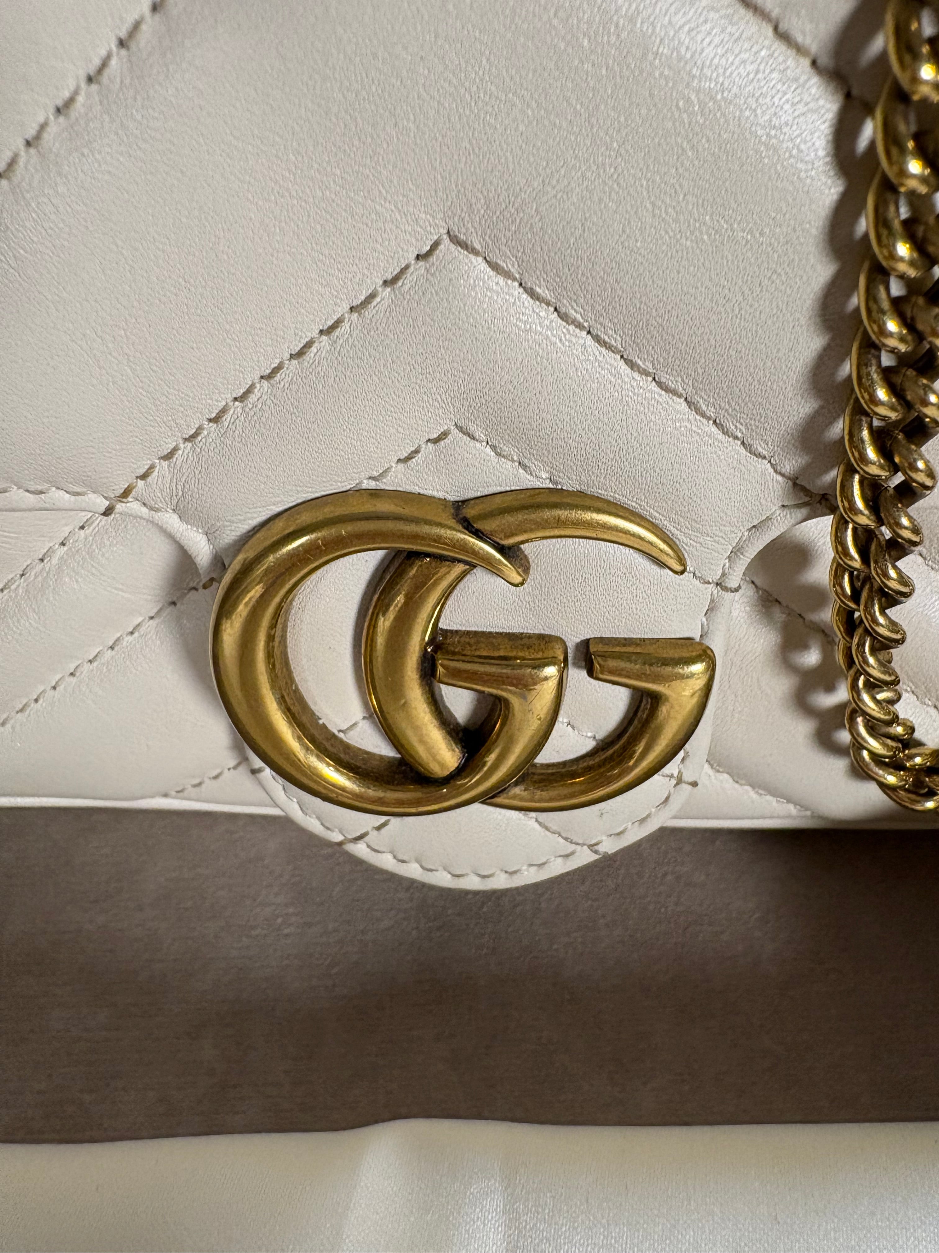 Gucci GG Marmont Flip Mini Leder Crossbody Tasche